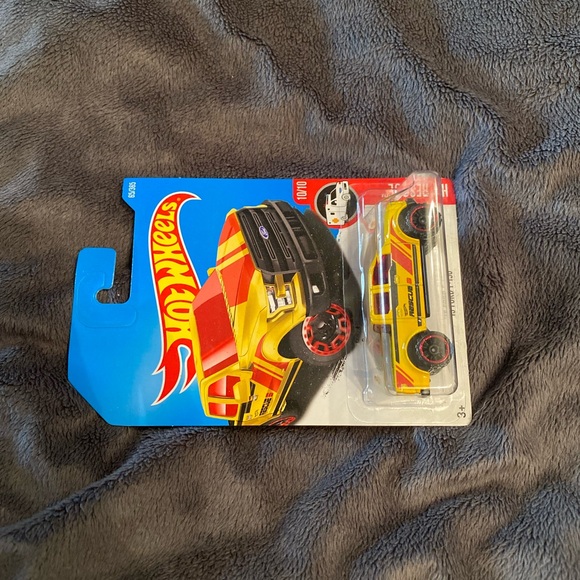 "🥦5/$25🥦" Hot Wheels '15 Ford F-150 - Picture 3 of 4